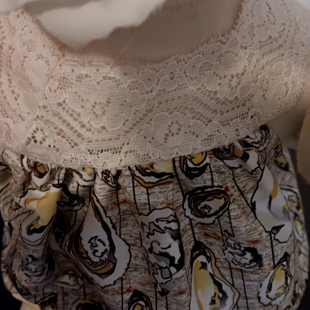Baby Girl oyster print dress and panties, size S, 6-12 months shown